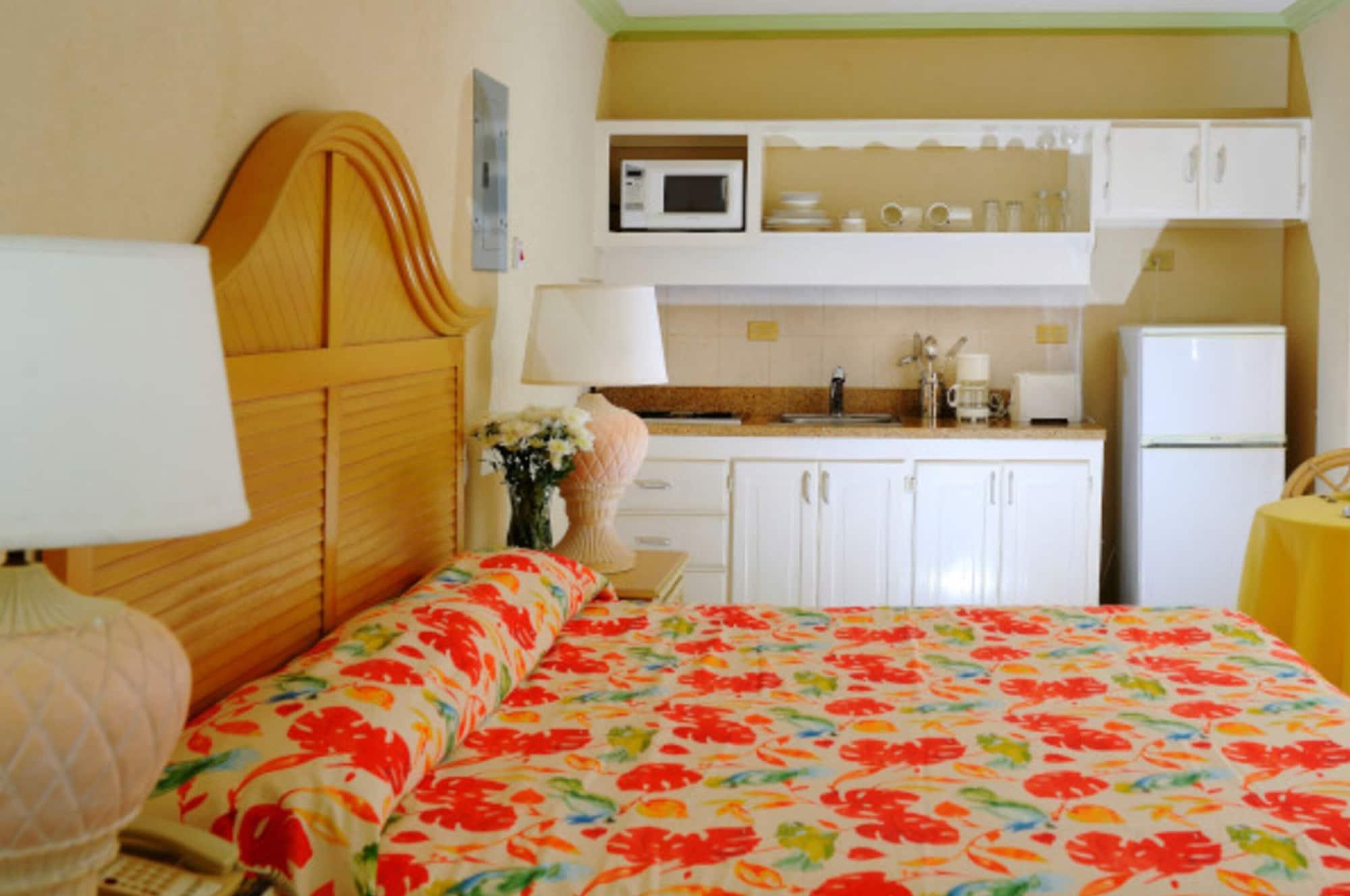 Golden Sands Hotel Christ Church Bagian luar foto