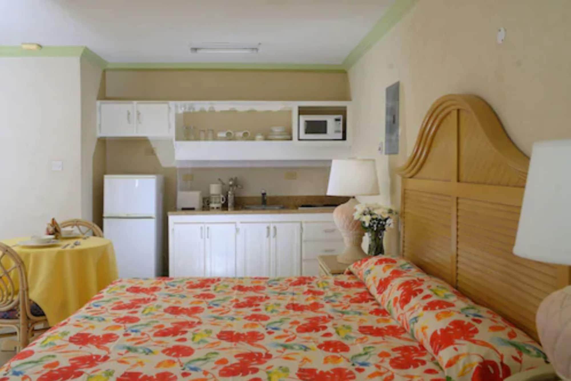 Golden Sands Hotel Christ Church Bagian luar foto